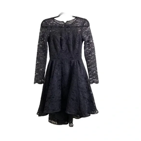 chinese dress ladies Liv Black Lace Sleeve Bandage Midi Dress main image 1